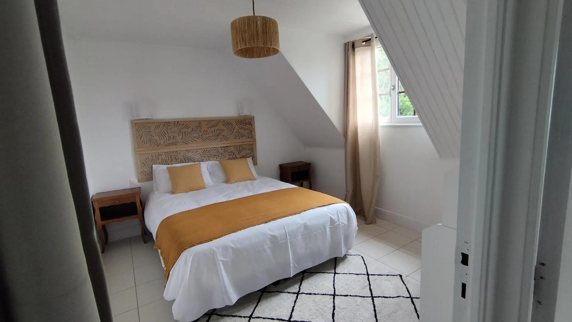Bed and Breakfast Au Pti' Bonheur à Saint-Coulomb