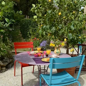Chez L'antiquaire Couette-café Hauterives